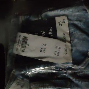 COPY - Abercrombie & Fish jeans still in package